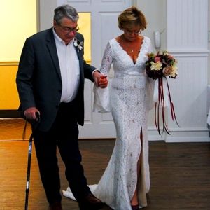 Bono lace wedding dress